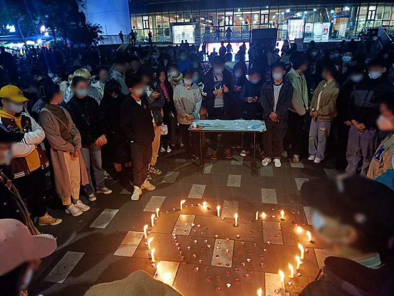 Nicht nur Chinas Coronastrategie steht auf dem Spiel: Heiße Nächte in chinesischen Großstädten
